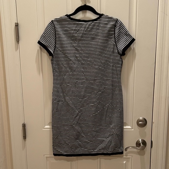 Chicos Zenergy casual soft cotton short sleeve black striped dress. Size 1. - Picture 2 of 7